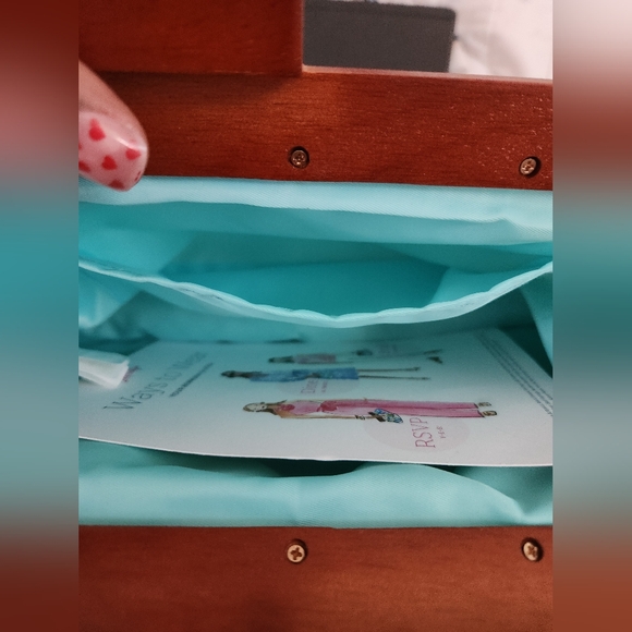 Lilly Pulitzer Bermuda Bag Clutch In Lilly's House Print NWOT 9" X 15" RARE - Picture 5 of 5